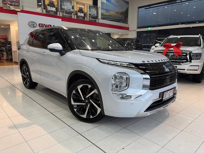 2023 Mitsubishi Outlander Exceed Tourer