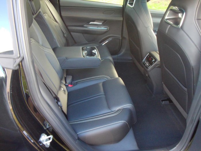 2026 Mazda 6e E35 GT
