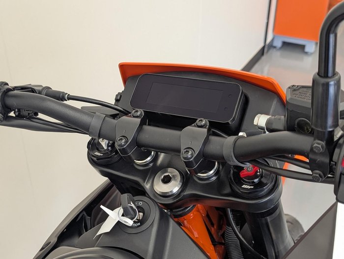 2026 KTM 390 SMC R SMC Orange