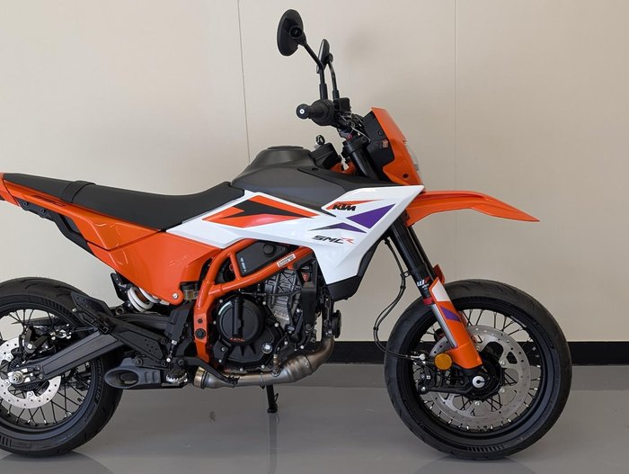 2026 KTM 390 SMC R SMC Orange