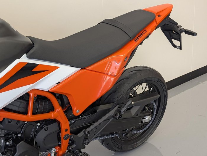 2026 KTM 390 SMC R SMC Orange