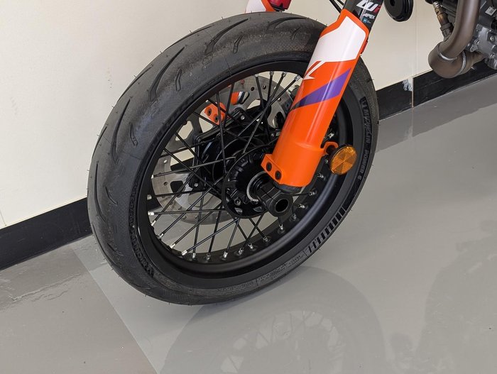 2026 KTM 390 SMC R SMC Orange