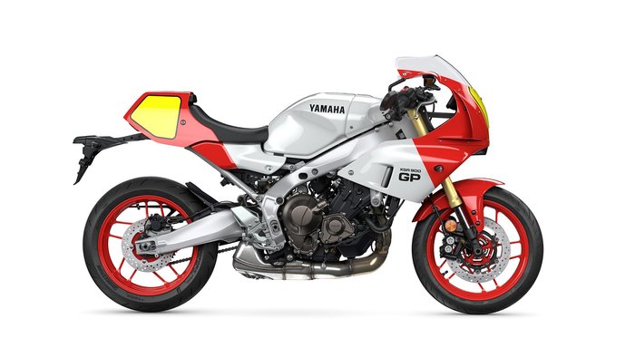 2025 Yamaha XSR900 GP