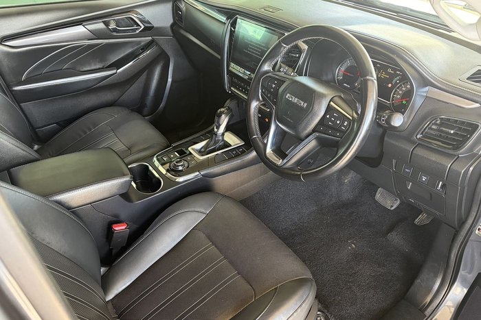 2022 Isuzu MU-X LS-T
