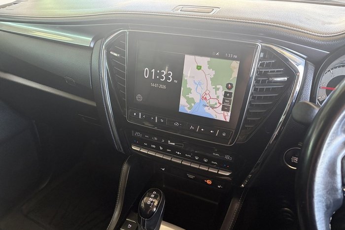 2022 Isuzu MU-X LS-T