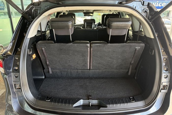 2022 Isuzu MU-X LS-T
