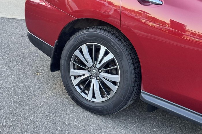 2017 Nissan Pathfinder ST-L