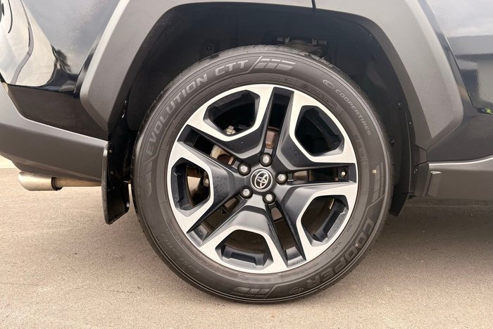 2020 Toyota RAV4 Edge
