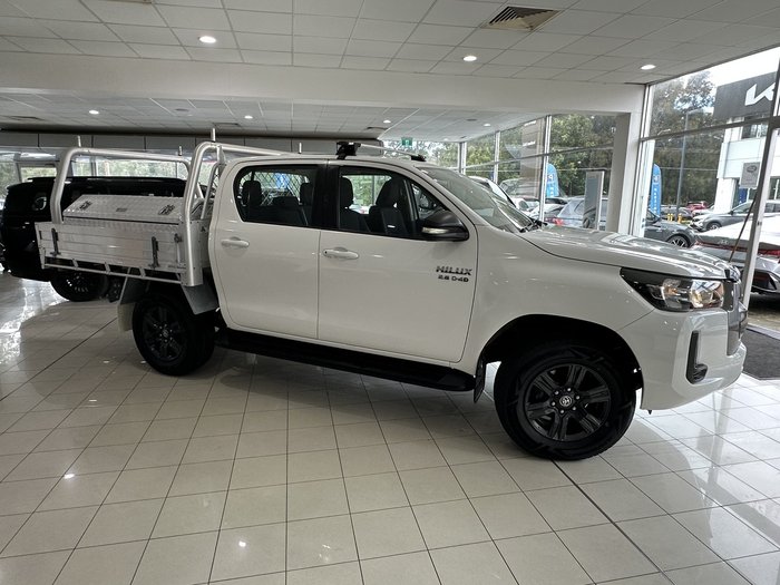 2023 Toyota Hilux SR