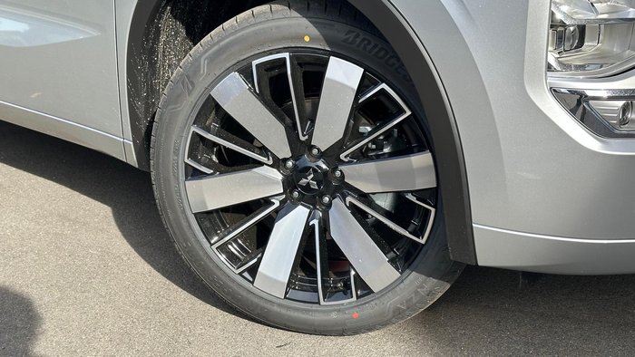 2026 Mitsubishi Outlander Exceed