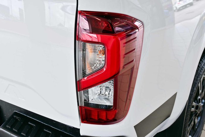 2024 Nissan Navara Black Edition