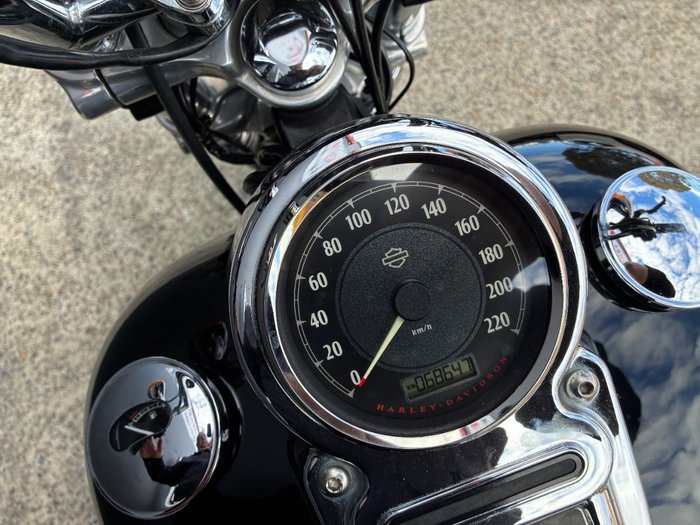 2012 HARLEY-DAVIDSON FXDC DYNA SUPER GLIDE CUSTOM BLACK