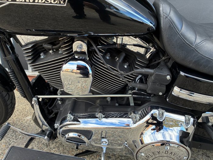 2012 HARLEY-DAVIDSON FXDC DYNA SUPER GLIDE CUSTOM BLACK