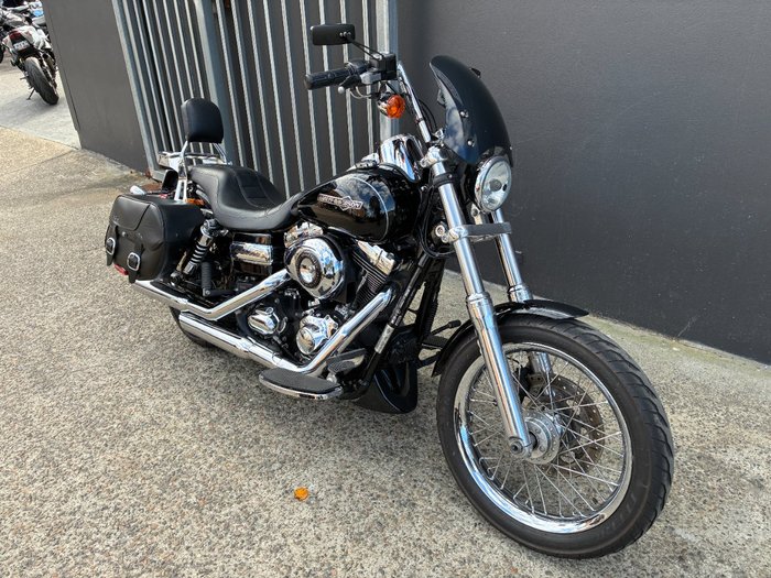 2012 HARLEY-DAVIDSON FXDC DYNA SUPER GLIDE CUSTOM BLACK
