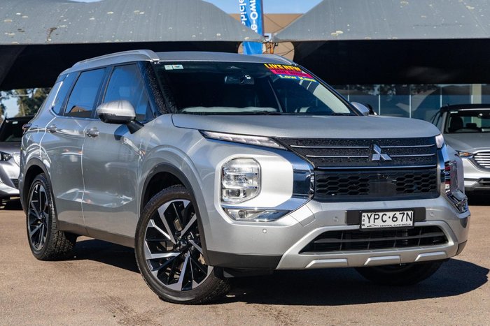2024 Mitsubishi Outlander