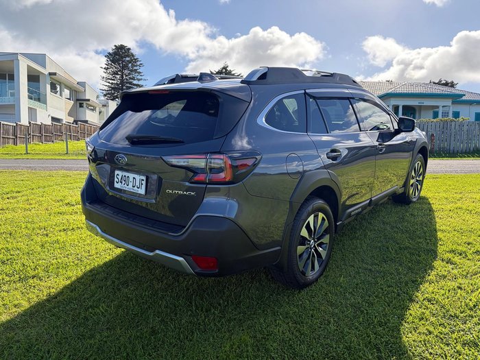 2025 Subaru Outback AWD Touring