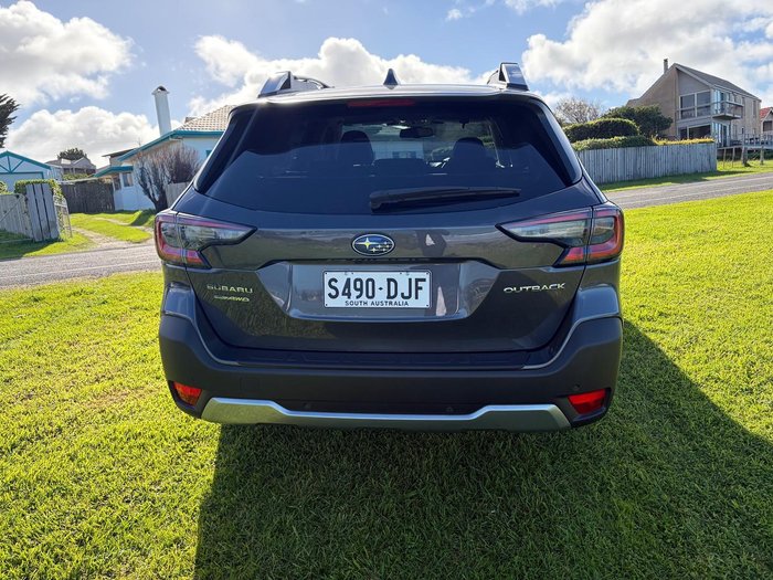 2025 Subaru Outback AWD Touring