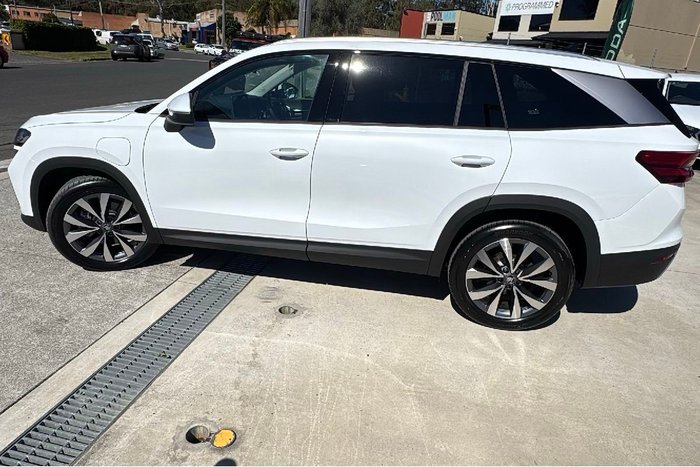 2025 SKODA Kodiaq Select PHEV