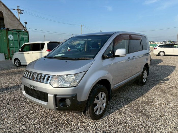 2013 Mitsubishi Delica