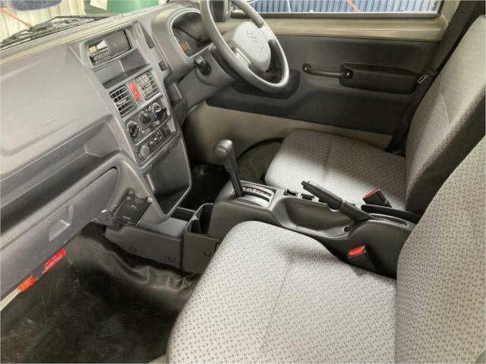 2025 Suzuki Carry