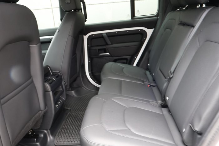 2024 Land Rover Defender 110 P400 X-Dynamic SE L663 MY25 AWD