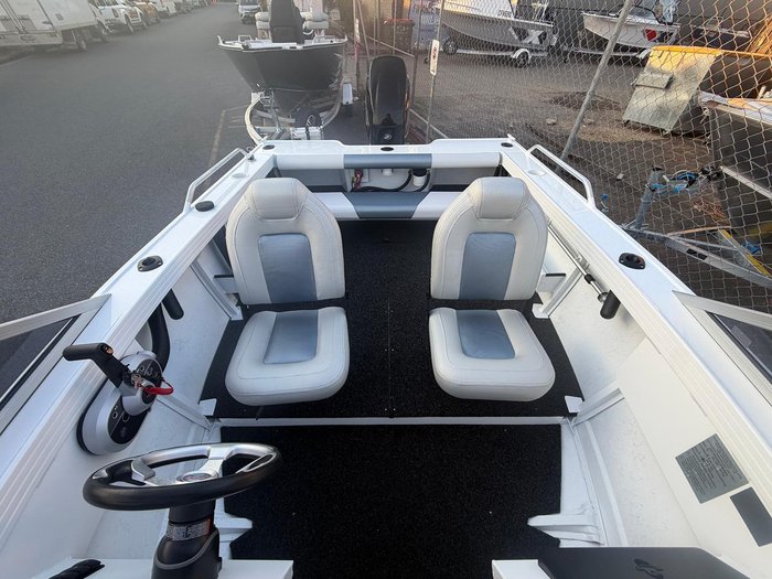 2026 Stacer 429 SeaMaster