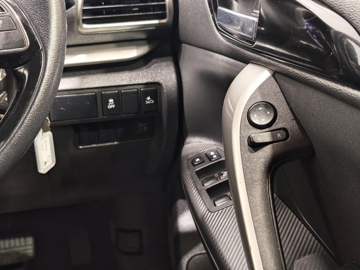 2019 Mitsubishi Eclipse Cross ES