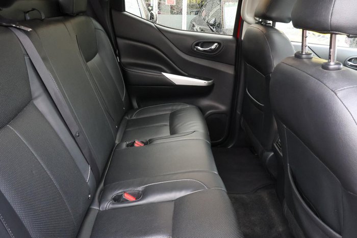 2018 Nissan Navara ST-X