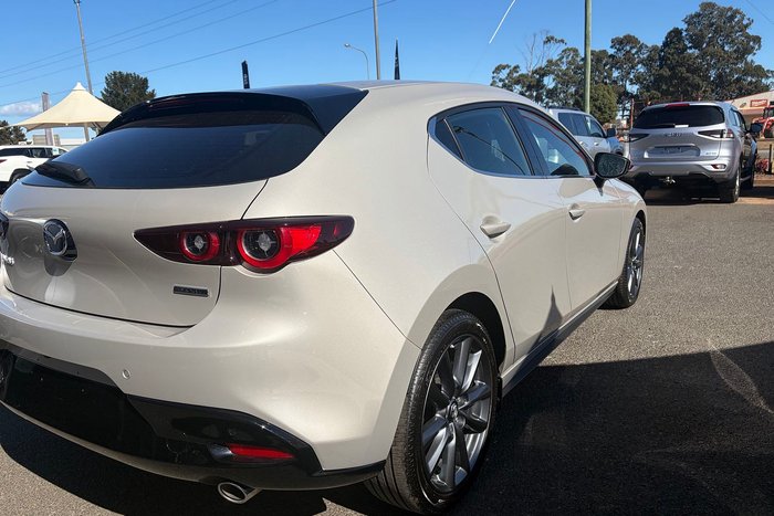 2024 Mazda 3 G20 Touring