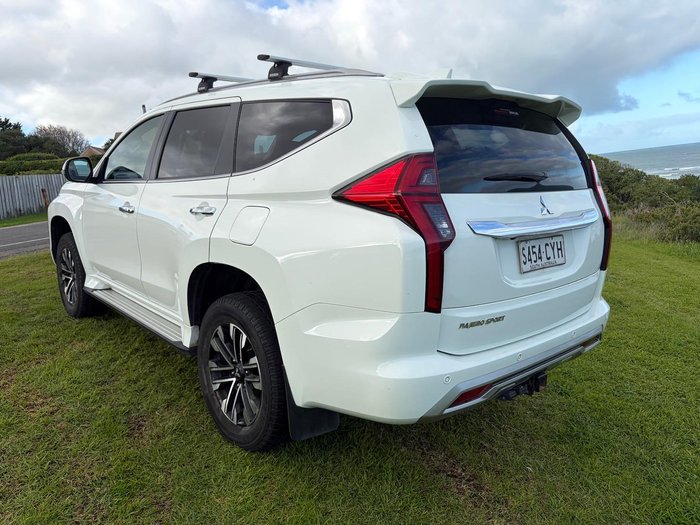 2024 Mitsubishi Pajero Sport GLS