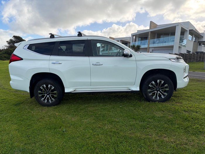 2024 Mitsubishi Pajero Sport GLS