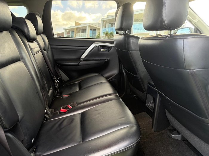 2024 Mitsubishi Pajero Sport GLS