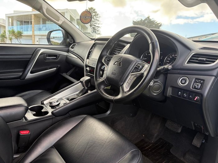 2024 Mitsubishi Pajero Sport GLS
