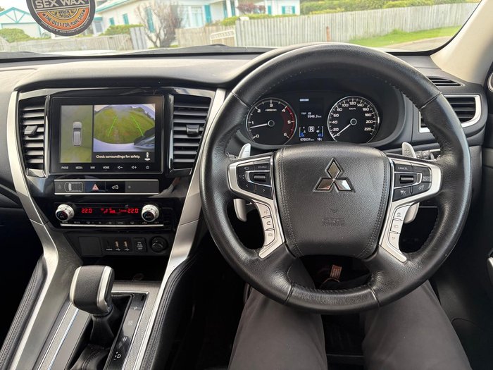 2024 Mitsubishi Pajero Sport GLS