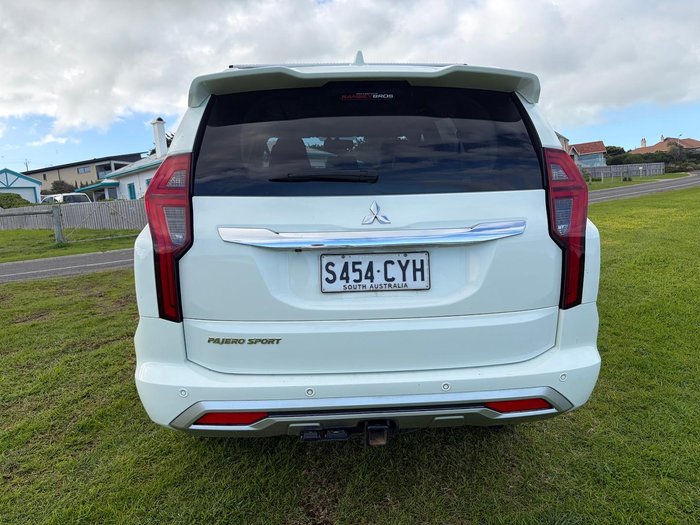2024 Mitsubishi Pajero Sport GLS