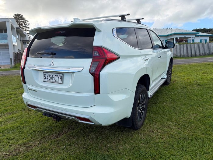 2024 Mitsubishi Pajero Sport GLS