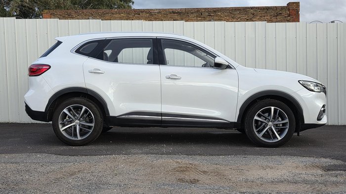 2023 MG HS Excite