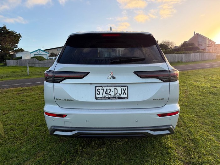 2025 Mitsubishi Outlander Exceed