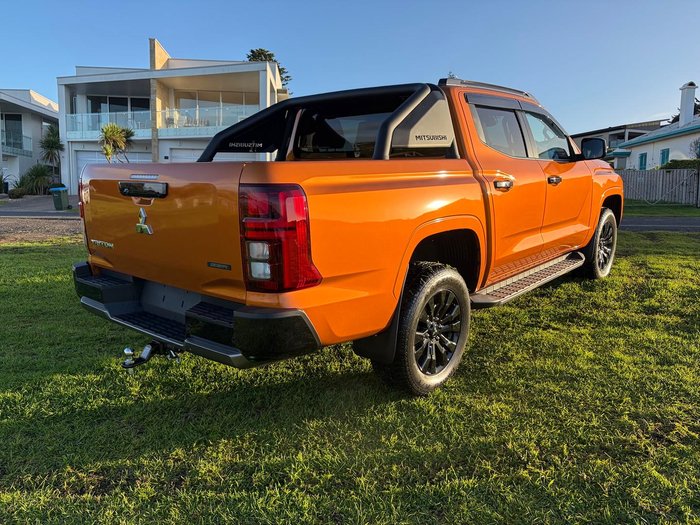 2025 Mitsubishi Triton GSR