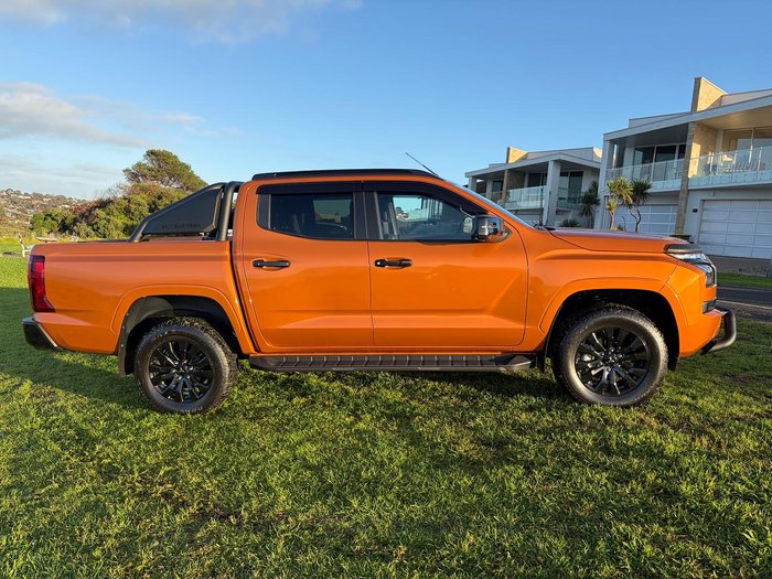 2025 Mitsubishi Triton GSR