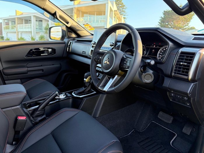 2025 Mitsubishi Triton GSR