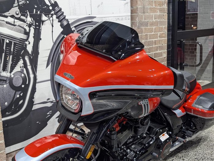 2024 Harley-Davidson CVO Street Glide 121 (FLHXSE) Touring Orange