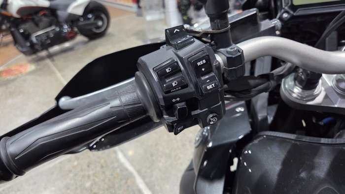 2023 Yamaha XT1200ZE SUPER TENERE Black