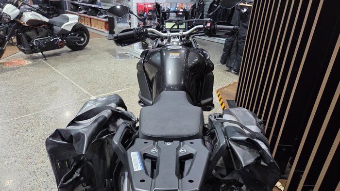 2023 Yamaha XT1200ZE SUPER TENERE Black