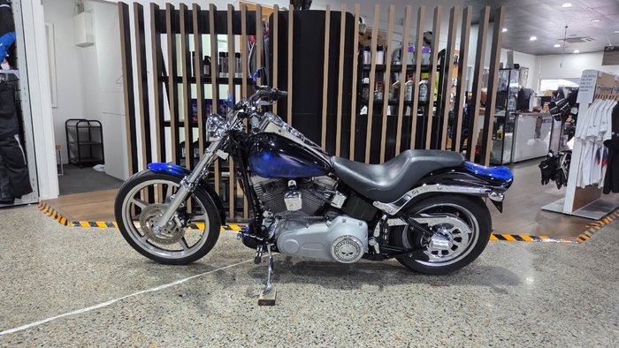 2006 Harley-Davidson FXST SOFTAIL STANDARD Black