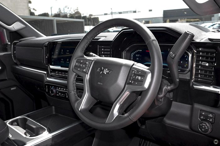 2026 Chevrolet Silverado HD LTZ Premium W/Tech Pack T1 MY26 4X4 Radiant Red Tintcoat