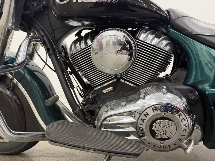 2019 Indian SPRINGFIELD MetallicJADEGreen/BLACK