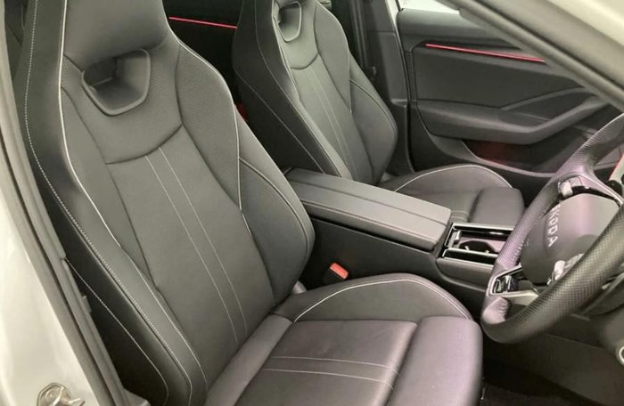 2025 SKODA Superb 195TSI Sportline