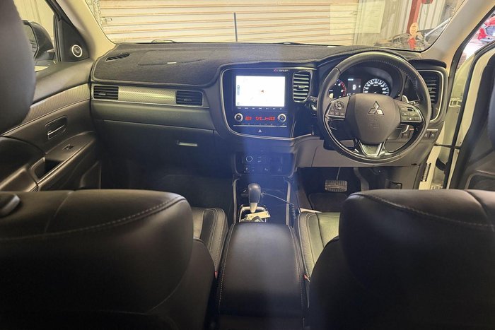 2020 Mitsubishi Outlander Exceed
