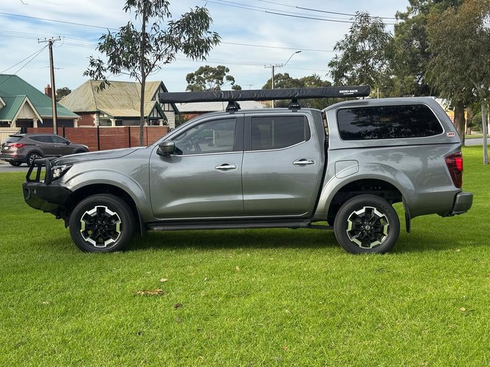 2021 Nissan Navara ST-X